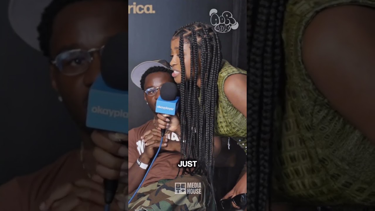 #ReubenVincent gives #NylaSimone her flowers 💐 #trending #betawards #bet #rap