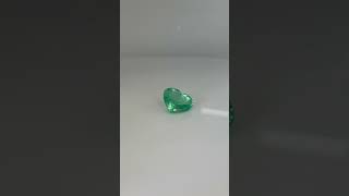 Esmeralda Coração 13.3x11mm - Vídeo