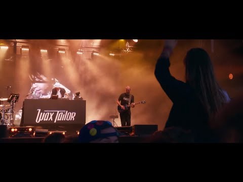 WAX TAILOR - The Road Is Ruff (ft. Lee Fields) - Live Vieilles Charrues 2017