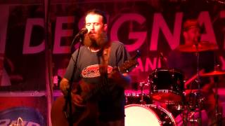 Cody Jinks and His Tone Deaf Hippies - Cast No Stones
