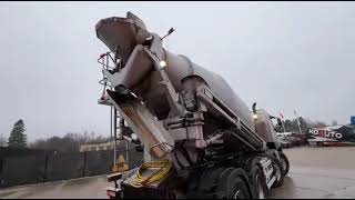 Volvo FMX 500 8x4 SARAKA HR-11 / 10 m3 + CHUTE 10 m / TANDEM AXLE LIFT kamion s mješalicom za beton | Slika 4 - Machineryline