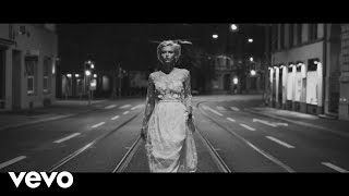 Musik-Video-Miniaturansicht zu Brütigam Songtext von Dodo ft. Dabu Fantastic