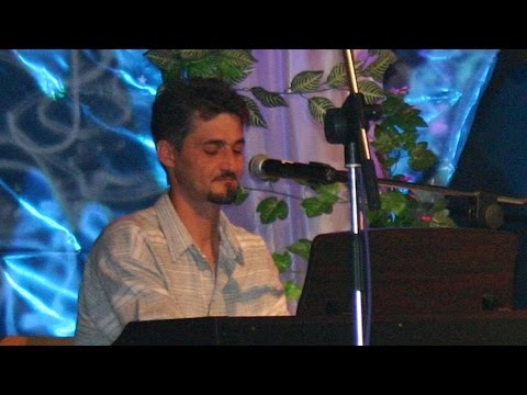 Mihal Cesnak - Daj mi ljubav (Zlatni Akordi 2005)