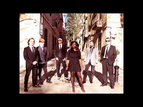 Aisha & The Ray-Band,   Shake tail feather