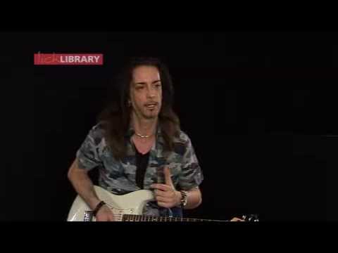 Eric Clapton Style - Quick Licks - Guitar Lessons With Michael Casswell
