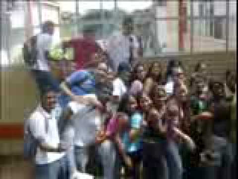 amizade/ portal do futuro