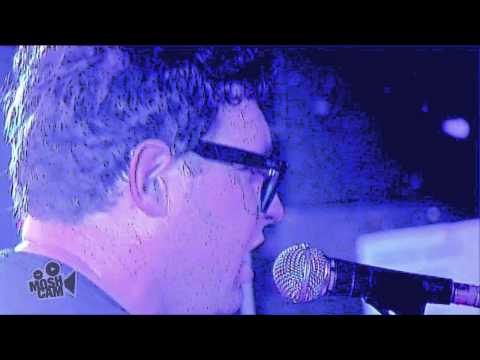 Dan Potthast - Street Lights (Live in Sydney) | Moshcam