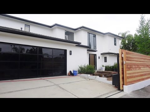 PREMIUM EXCLUSIVE: Scott Disick Moves Into His $3.7m Bachelor Pad After Kourtney Kicks Him Out