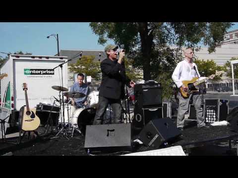 Vertigo, a U2 tribute band, at CA23’s West Loop block party