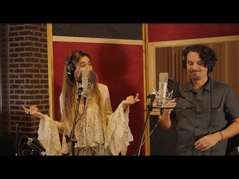 Mercedes Cañas & Bacilos - Brecha (Videoclip Oficial)