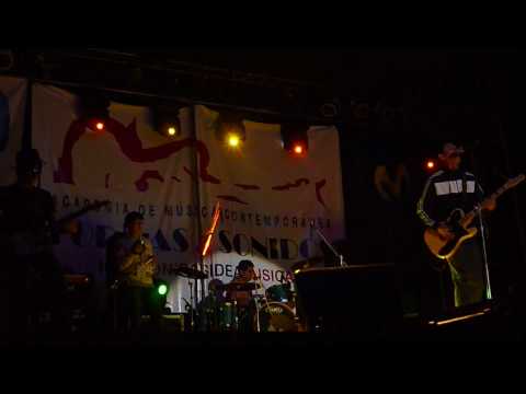 MUTAYTAS -  NADA PERFECTO  AYACUCHO CONCIERTO CON ADAMMO LIVE 17 OCT 2009