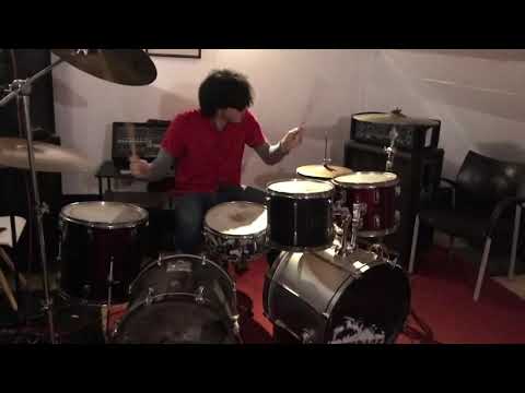 Drum Tutorial: Ginger Baker Double Bass Drum Beat (Dylan Hayes)
