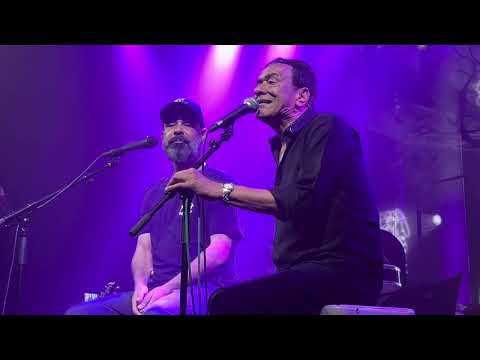 נשבע - עמיר בניון מארח את חיים משה בברבי תל אביב