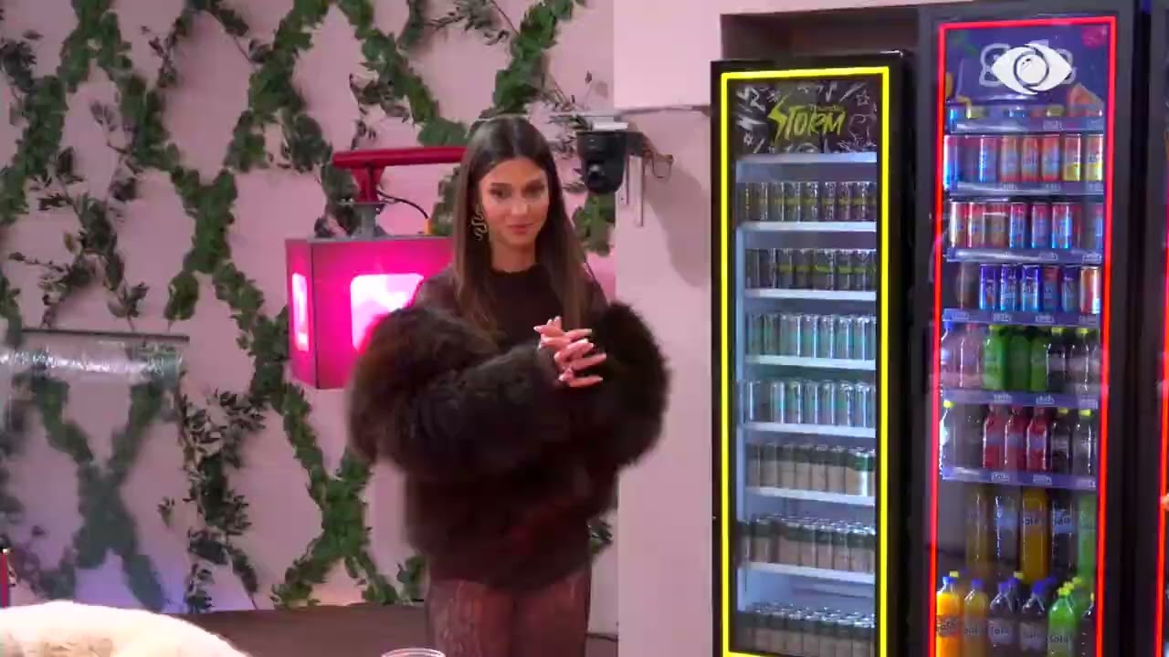 “Me Eglin rri serioz”/ Loredana vijon bisedën me Gjestin