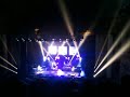 Yes Live: 7/20/18 - Philadelphia - Steve Howe scolding the crowd & introducing Heart of the Sunrise