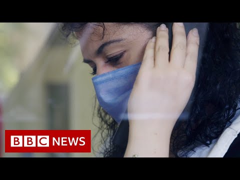 Coronavirus: Lockdown's heavy toll on Italy's mental health - BBC News
