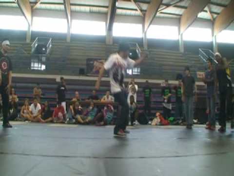 BBOYWORLD TEAM vs BRIGANDS | CREW BATTLE | INTERNATIONAL REUNBATTLE 2009