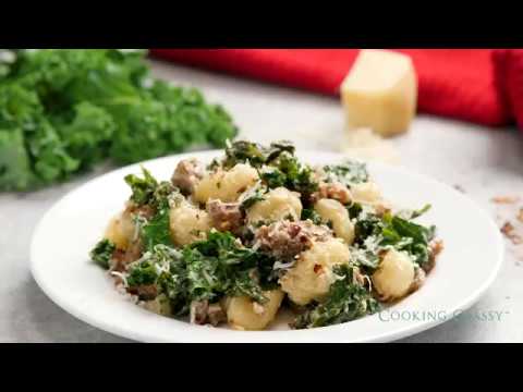 One Pan Creamy Gnocchi with Italian Sausage and Kale