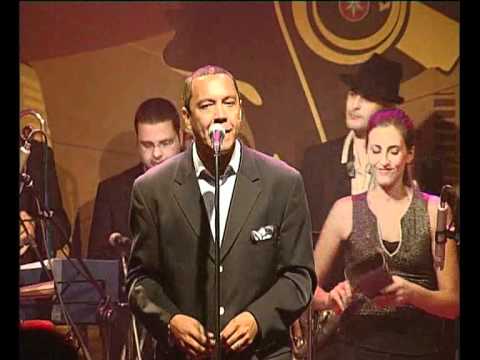 Walakata Ft Herman Olivera - 1 Plante Bandera (official)