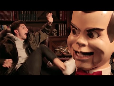 MEETING THE CREEPIEST DOLL OF MY LIFE