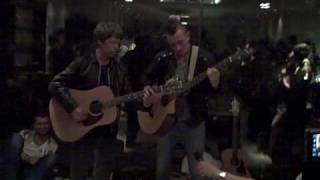 Lee Mavers and Drew McConnell - Feelin' (Hammersmith House Party)