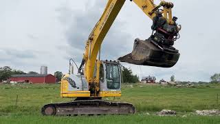 Купить гусеничный экскаватор New Holland E 235BSR-2 - Изображение 4 | Machineryline AM Гусеничный экскаватор New Holland E 235BSR-2 | Изображение 4 - Machineryline