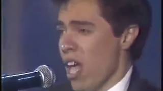 Los Temerarios - A Quien Quieres Engañar (En vivo en &#39;Y Vero América Va&#39; 1992)