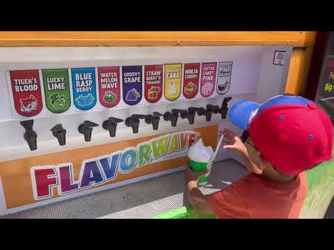 First try # Kona ice 🍧 Celebrate summer 🥳✨