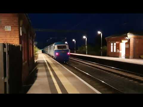 1Z13 HST Valenta Midland Pullman Class 43046/43047 SCREAMS passed Cholsey - 13/08/22