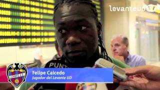preview picture of video 'Felipe Caicedo ya está en Valencia procedente del Manchester City'