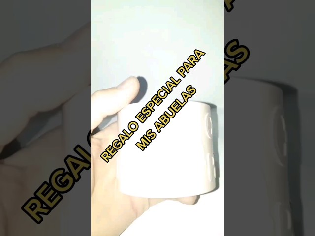 Vídeo relacionado con Geiserailie 3 Piezas Regalo para Abuela Neceser de Maquillaje Bolsa de Cosméticos Llavero Bolígrafo de Bola la Mejor Abuela del Mundo Regalo Original para Cumpleaños Día de la Madre Mamá Navidad