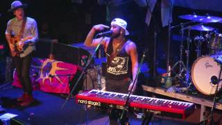 Nahko &amp; Medicine For The People - Make A Change