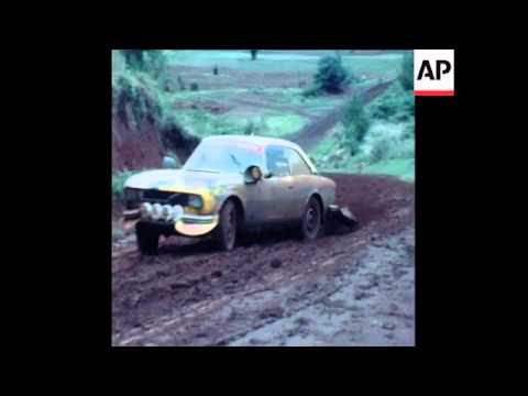 SYND 11 4 77 CLOSING STAGES OF THE EAST AFRICA SAFARI RALLY