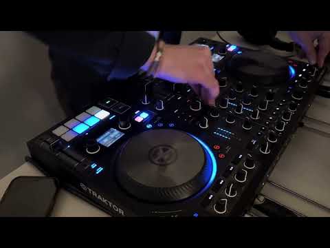 Native Instruments Traktor Kontrol S4 Mk3 DJ Controller Review