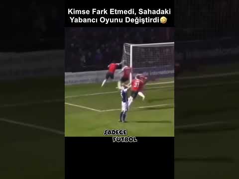 Seyirci Futbolcu Kılığına Girip Gol Attı 😂 #futbol #komedi