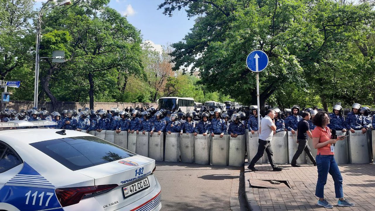 #Ուղիղ․ «Միասին» շարժման հանրահավաքը ԱԺ-ի մոտ