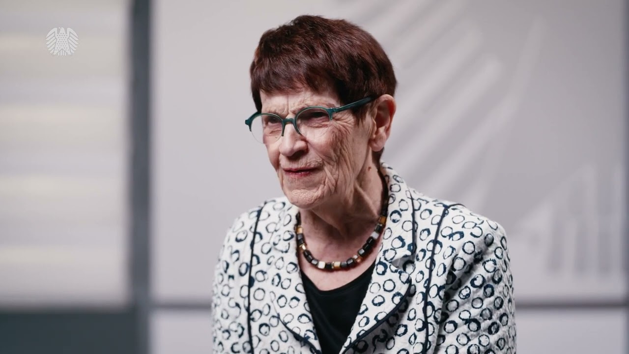 Rita Süssmuth: Rückblick auf ein außergewöhnliches politisches Leben Video-Thumbnail von YouTube