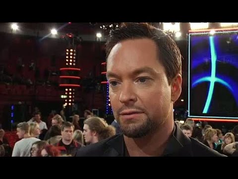 Andreas Carlsson: "Vem är Jay egentligen?" - Idol Sverige (TV4)