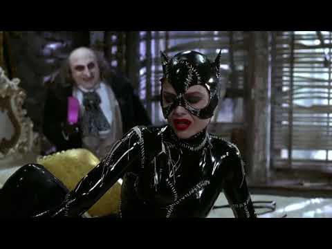 El Pingüino se encuentra con Gatúbela | Batman Regresa 1992 [Mejores Escenas]