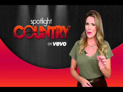 Spotlight Country - Blake Shelton Takes On SNL! (Spotlight Country)