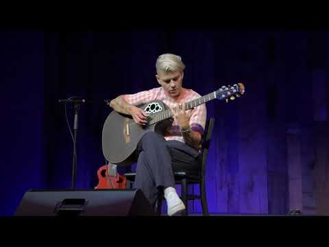 26/26 Kaki King - Night After Sidewalk w/ Standing Ovation 🖤 @ The 04 Center, Austin, TX 08/23/25