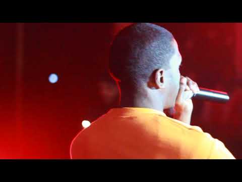 Razor, C Dot OBH performing win a bag showcase