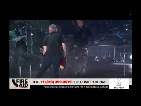 Nirvana: Breed live FireAid 2025 Ft: St Vincent [REUNION]