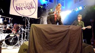 Brixton Leaves -  duke special live in Vienna at @hausdermusik