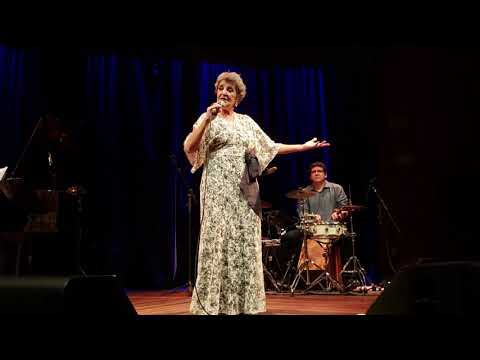 Fátima Guedes em Resto do meu resto de Fátima Guedes