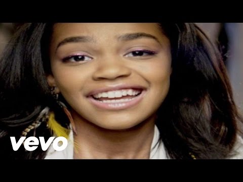 China Anne McClain - Calling All The Monsters (from ANT Farm)