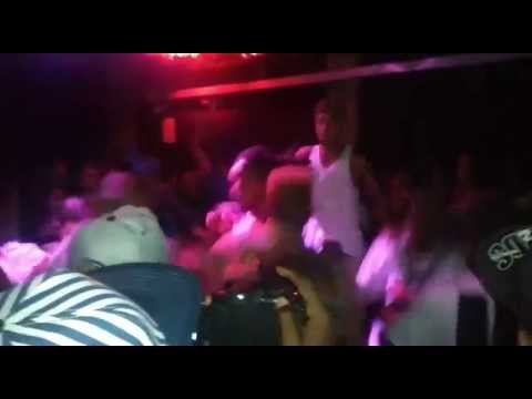 ANTIÉTICOS na festa TropikAll Vibez - Rj (La Paz)