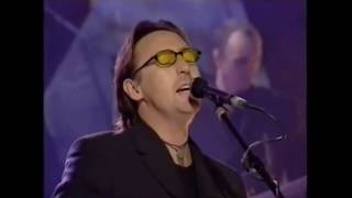 Julian Lennon - Day After Day &#39;TFI Friday&#39; - Apr 24, 1998