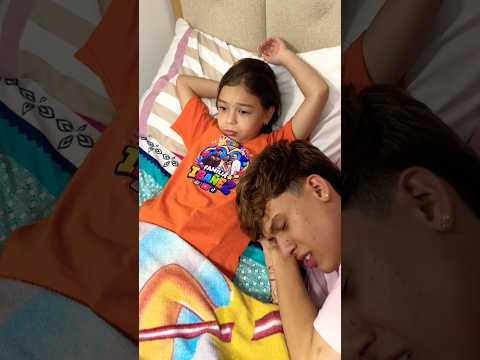 SOLO QUERÍA TOCAR EL CORAZÓN DE SU HERMANO 😭💔cute 🍇🍏🍒 #familiaibañez #shorts #divertido