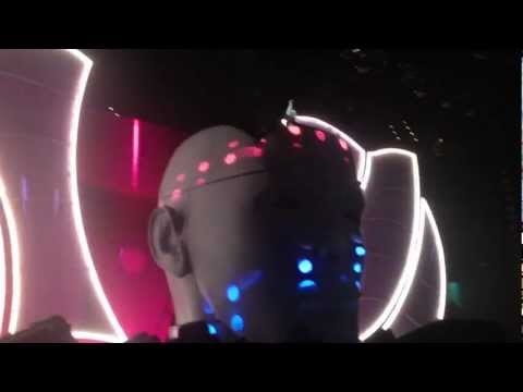 Jupiter Ace Feat. Geneva Lane- Glowing In The Dark